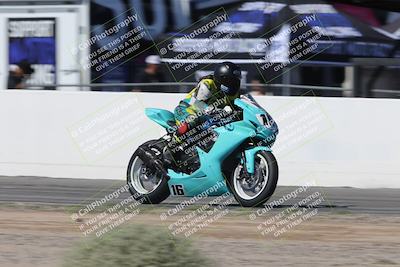 media/Oct-05-2025-CVMA (Sun) [[beeef4f201]]/Race 2-Supersport Middleweight/